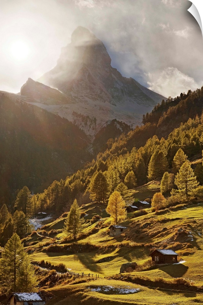 Switzerland, Valais, Alps, Central Europe, Zermatt, View towards Matterhorn mountain (Monte Cervino)