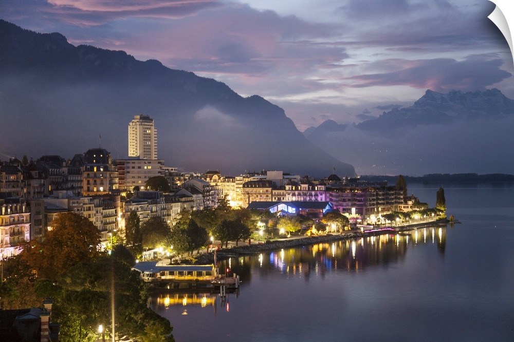 Switzerland, Vaud, Lake Geneva, Lac Leman, Lake Geneva, Montreux.