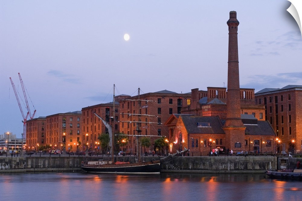 United Kingdom, UK, England, Liverpool, Albert Dock and the chimney of Pumphouse Inn