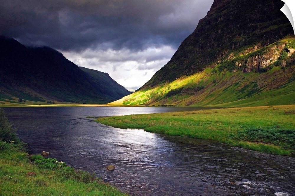 United Kingdom, UK, Scotland, Highlands, Glencoe river and Three Sisters of Glencoe mountains