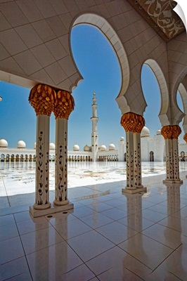 United Arab Emirates, Abu Dhabi, Sheikh Zayed Mosque, Arcade Around Courtyard.