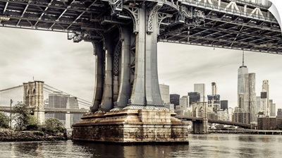 USA, New York City, Brooklyn, East River, Manhattan Bridge, Manhattan Bridge Pylon