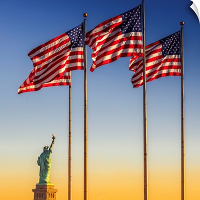 USA, New York City, Manhattan, Liberty Island, Statue Of Liberty And American Flags
