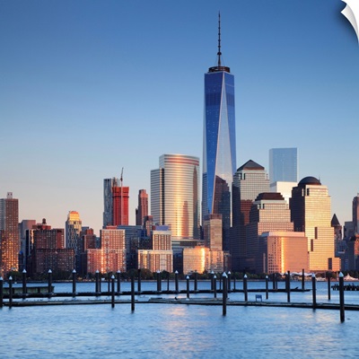 USA, New York City, Manhattan View And The One World Trade Center At Sunset