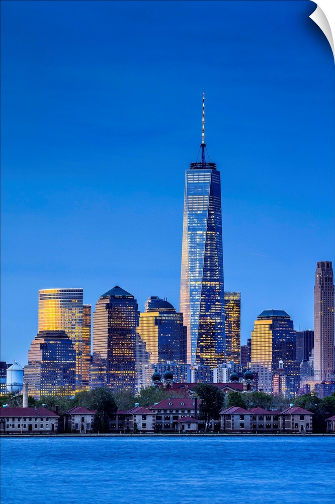 USA, New York City, Manhattan, Lower Manhattan, One World Trade Center, Freedom Tower, The Ellis Island, view from New Jer...