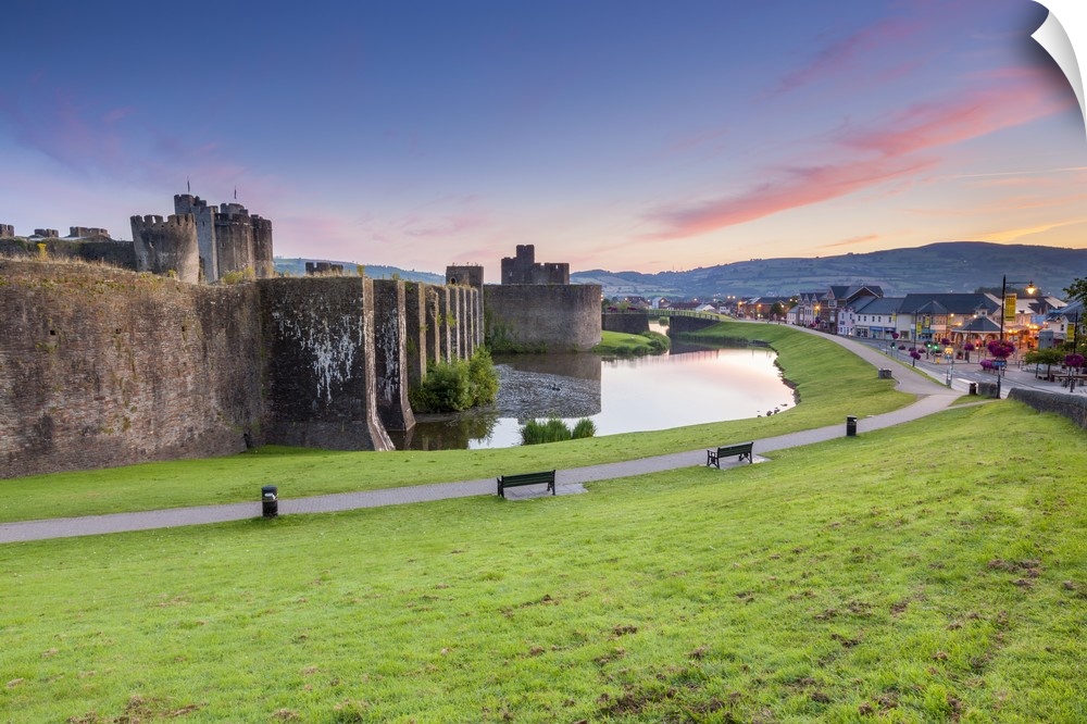 UK, Wales, Great Britain, Mid-Glamorgan, Caerphilly, Castle.