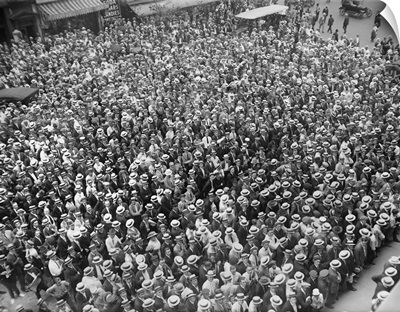 Crowds at Jack Dempsey-Georges Carpentier fight