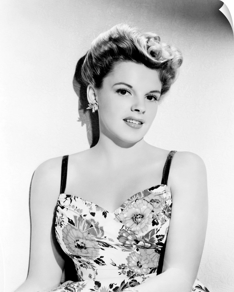Judy Garland, 1943