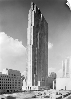 The new RCA Building in Rockefeller Center on Sept. 1, 1933