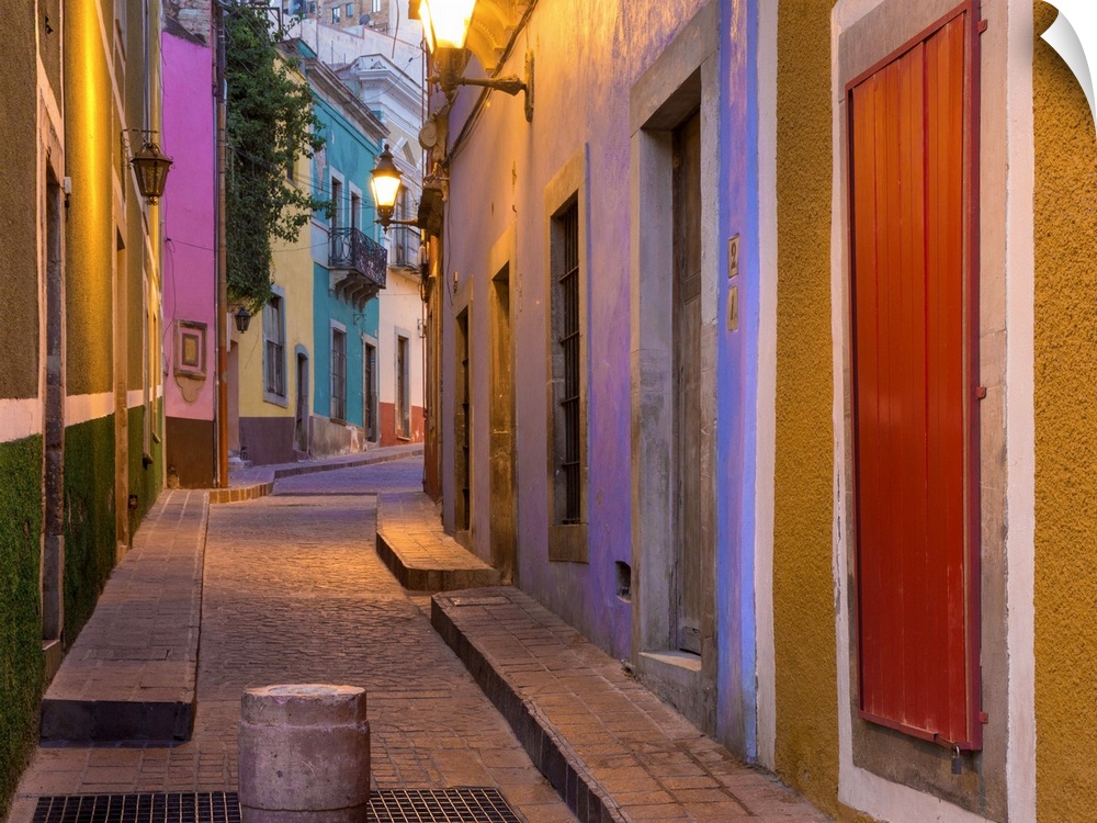 colorful street scene, Guanajuato, Mexico