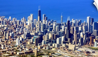 Aerial view of Chicago Downtown with Lake Michigan in background.