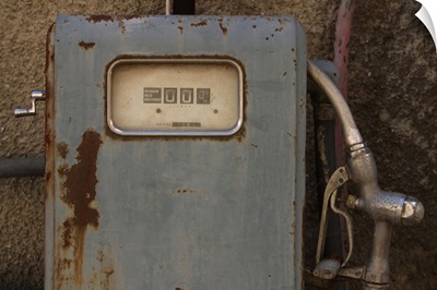 Antique gas pump