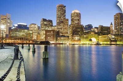 Boston, Massachusetts, City skyline at dusk