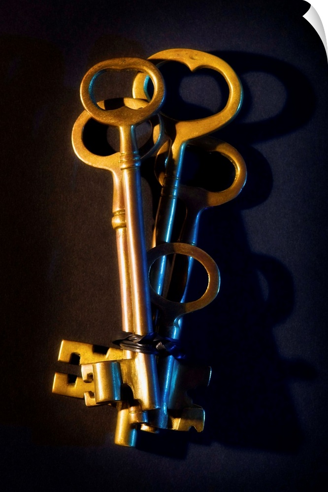 Bundle of old skeleton keys