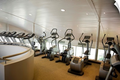 Cardio machines in gym
