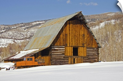 Classic western barn in winter