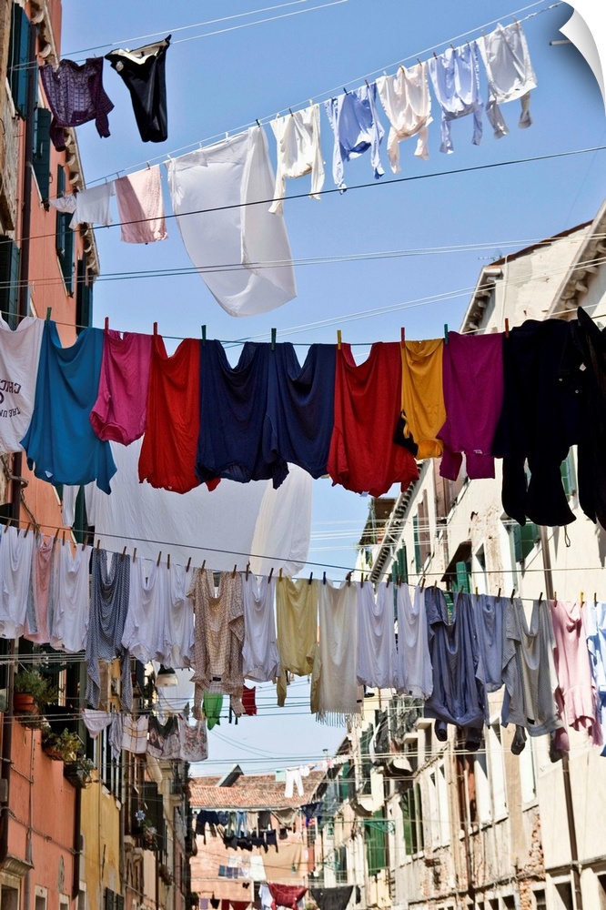 Clotheslines hanging from apartments