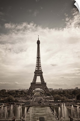 Eiffel Tower as seen from Palais de Chaillot, Trocadero, Paris, France