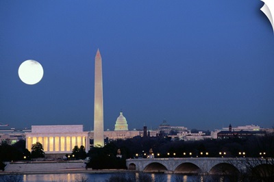 Full moon over Lincoln Memorial, Washington Monument and US Capitol Building