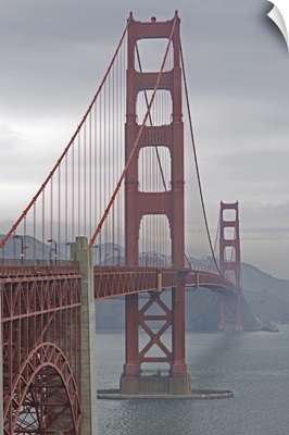 Golden Gate Bridge in mist.