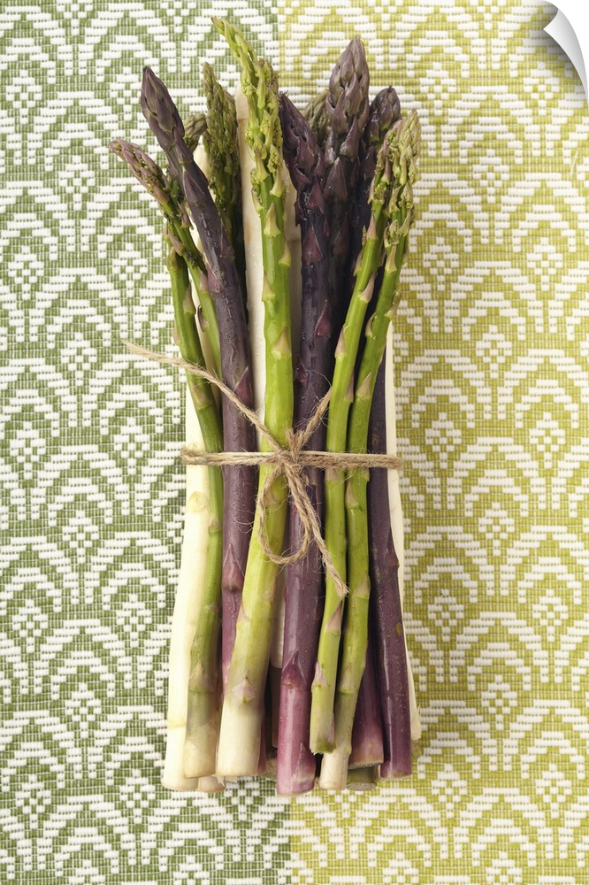 Food, Food And Drink, Vegetable, Asparagus, White Asparagus, Green Asparagus, Purple Asparagus, Twine, Raw,