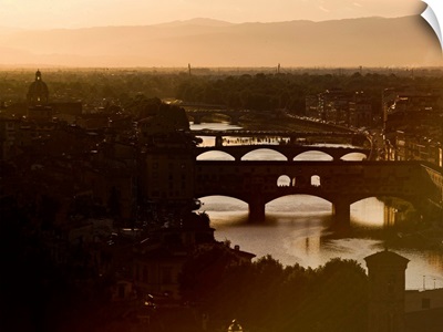 Italy, Florence, Ponte Vecchio and River Arno at sunset