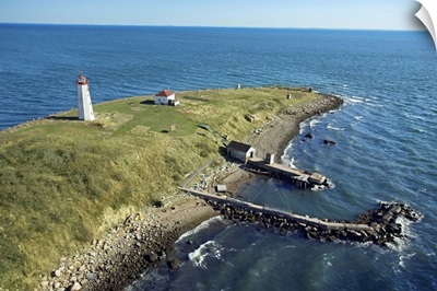 Lighthouse on inlet, Connecticut, USA