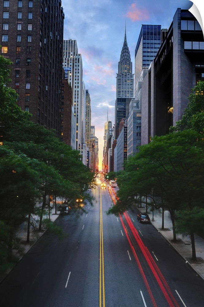 Manhattanhenge is the name given to the days when the sun sets (or rises) exactly along the Manhattan cross-street grid. I...