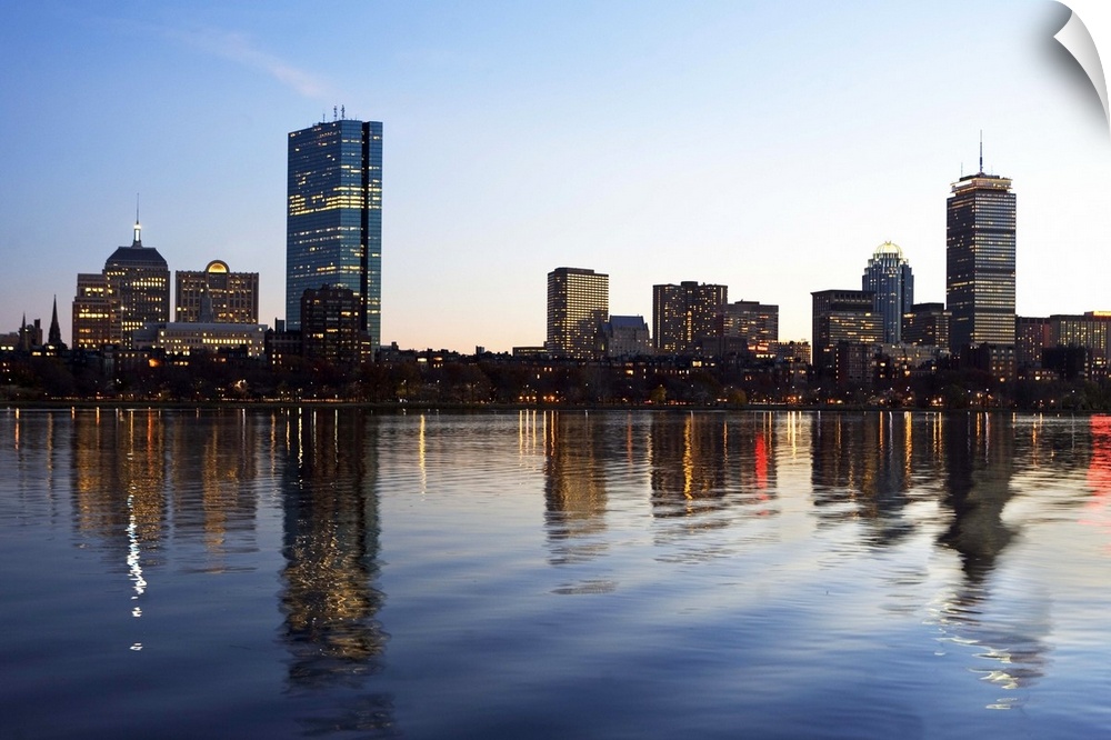 USA, Massachusetts, Boston skyline at dusk