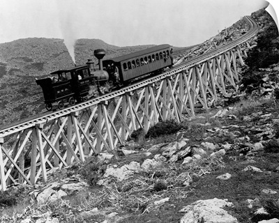 Railroad Climbing Mount Washington