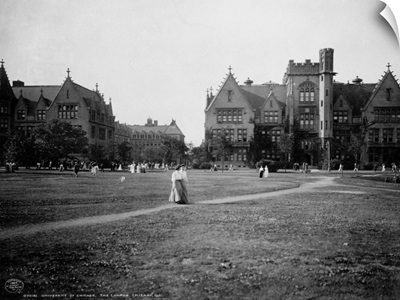 Students At University Of Chicago Campus