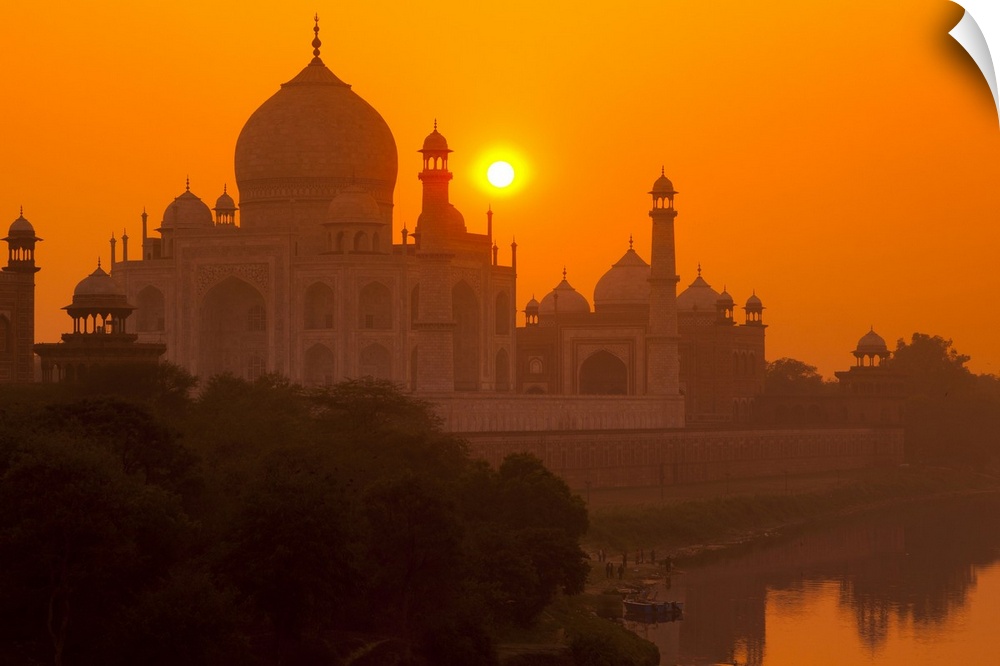 Sunset at Taj Mahal