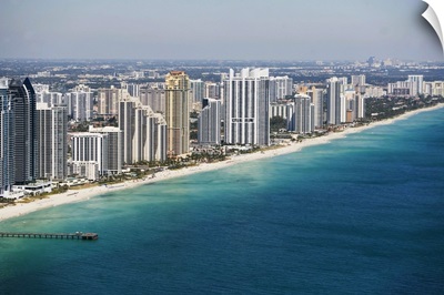 USA, Florida, Miami, Cityscape with beach