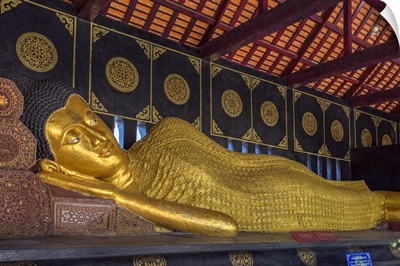 Wat Cheddi Luang - Chiang Mai - Thailand