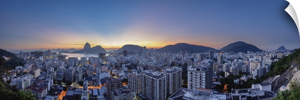 View over Botafogo towards the Sugarloaf Mountain at dawn, Rio de Jan Christophereiro, Brazil