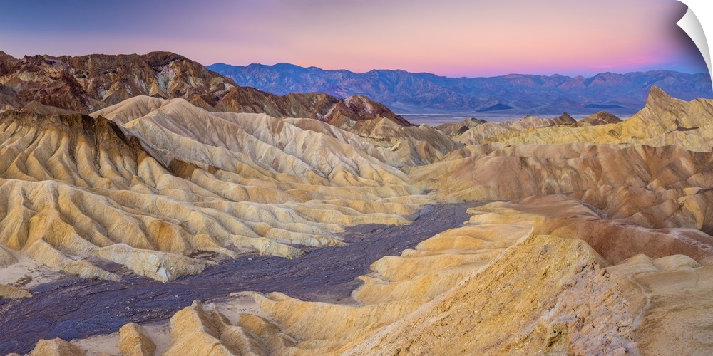 USA, California, Death Valley National Park, Zabriskie Point.