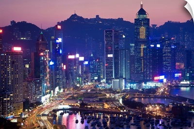 China, Hong Kong, Hong Kong Island, Causeway Bay view across harbour to Victoria Peak