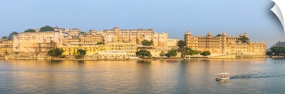 City Palace And Lake Pichola, Udaipur, Rajasthan, India