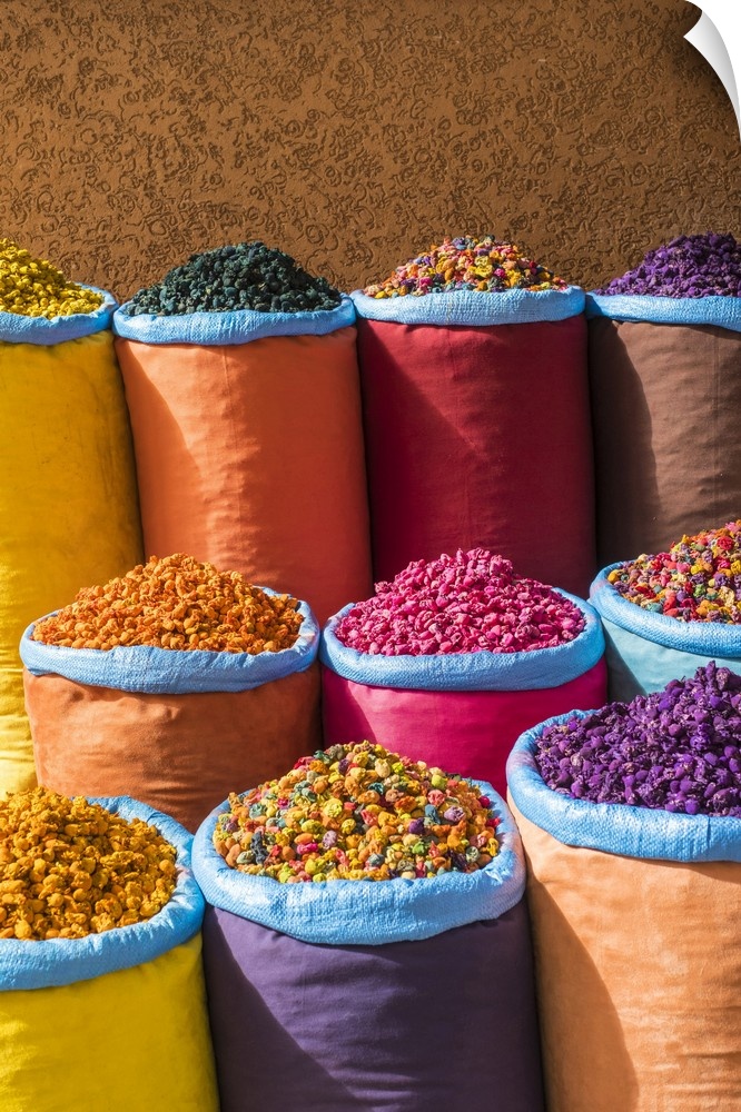 Morocco, Marrakech-Safi (Marrakesh-Tensift-El Haouz) region, Marrakesh. Colorful spices for sale in spice market, Medina (...