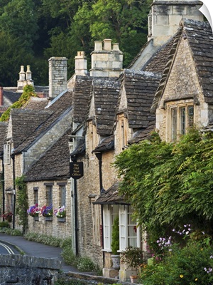 Cottages in Cotswolds village of Castle Combe, Wiltshire, England