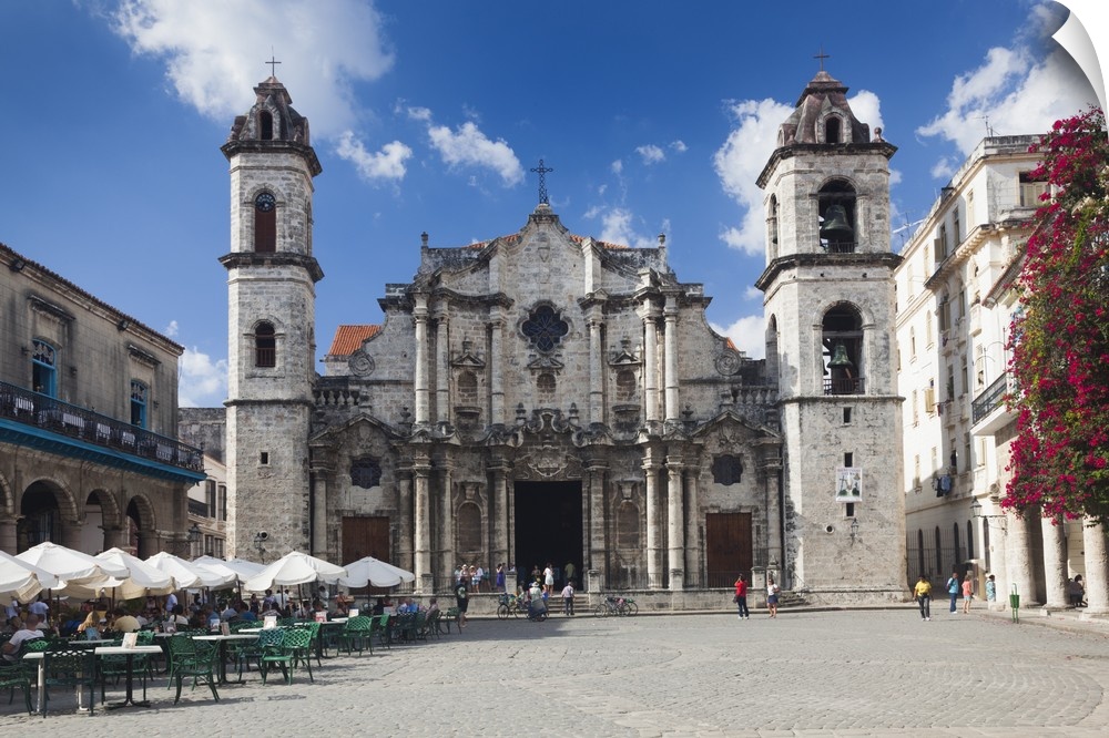 Cuba, Havana, Havana Vieja, Plaza de la Catedral, Catedral de San Cristobal de la Habana cathedral