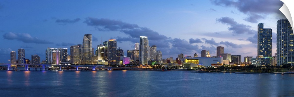 Downtown Miami skyline, Miami, Florida, USA, North America.