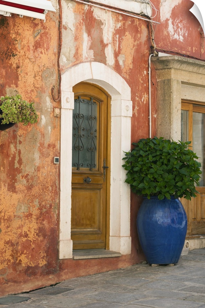 France, Corsica, Haute-Corse Department, La Balagne Region, Ile Rousse, doorway