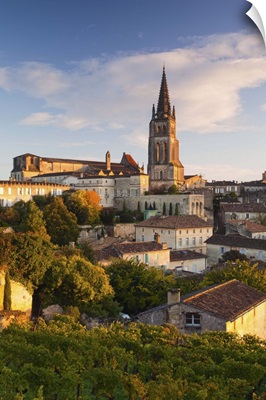 France, Gironde Department, St-Emilion, wine town, morning