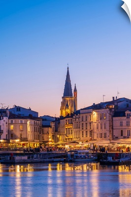 France, Poitou Charentes, La Rochelle, Old Harbour And Lantern Tower At Dusk