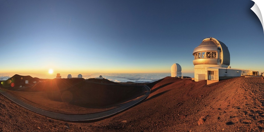 USA, Hawaii, The Big Island, Mauna Kea Observatory (4200m)