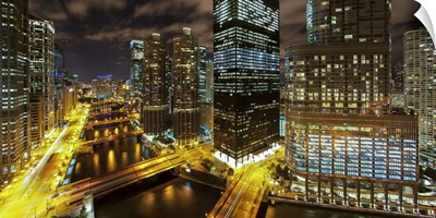 Illinois, Chicago, Downtown West Wacker Drive and Chicago river