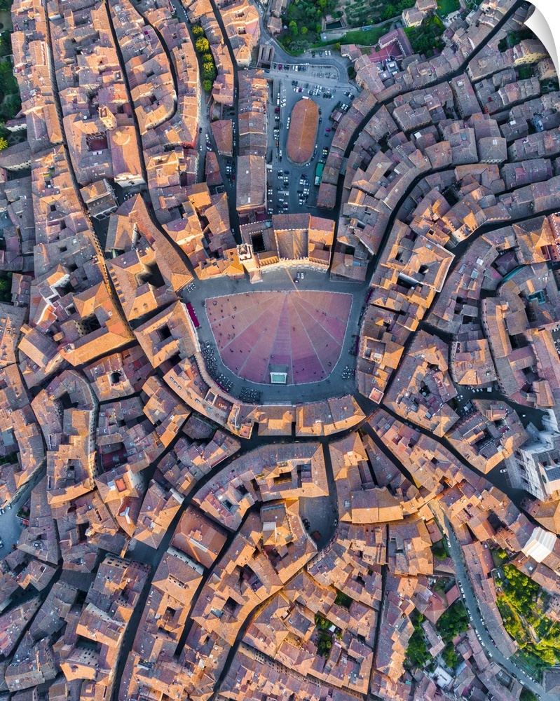 Italy, Tuscany, Siena, Piazza del Campo and City Centre. Tuscany, Western Europe, Italy.
