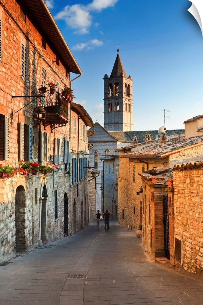 Italy, Umbria, Perugia district, Assisi, Basilica of Santa Chiara.