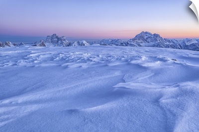 Italy, Veneto, Winter view to mount Pelmo and Civetta